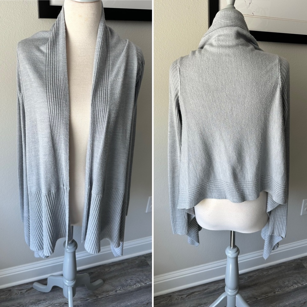 To the Max Light Gray Open Cardigan